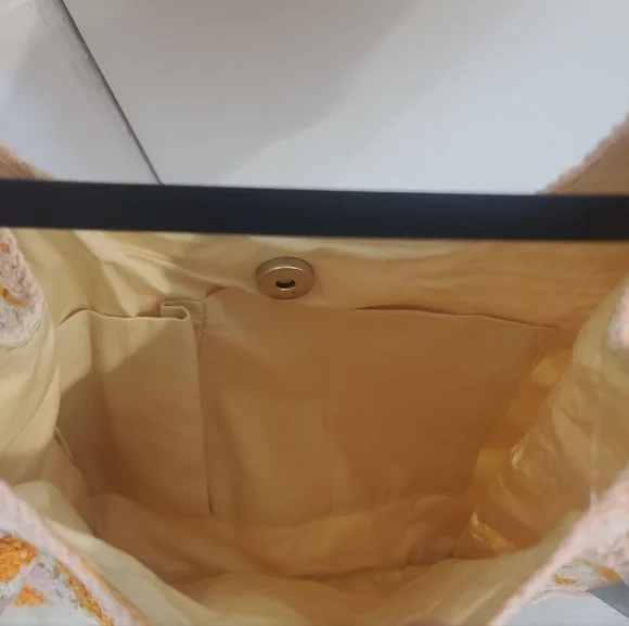 Wild Fable Pink and Orange Crochet Purse. New With Tags. - Picture 2 of 2